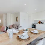 The Light Loft @ Boavista Flats Daire