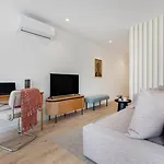 The Light Loft @ Boavista Flats *