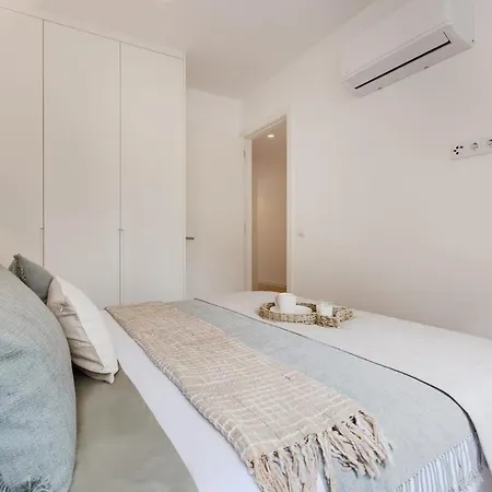 The Light Loft @ Boavista Flats