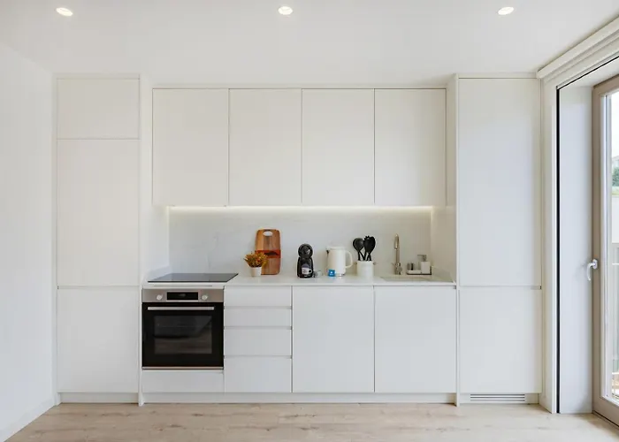 The Light Loft @ Boavista Flats *