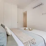 The Light Loft @ Boavista Flats