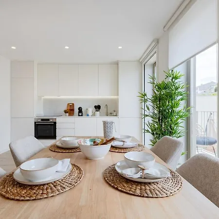 The Light Loft @ Boavista Flats Oporto