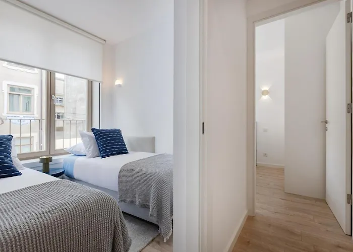 The Light Loft @ Boavista Flats *