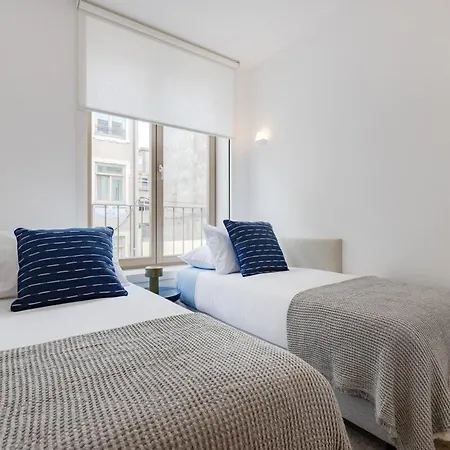 The Light Loft @ Boavista Flats Apartment