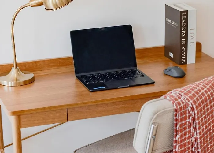 The Light Loft @ Boavista Flats